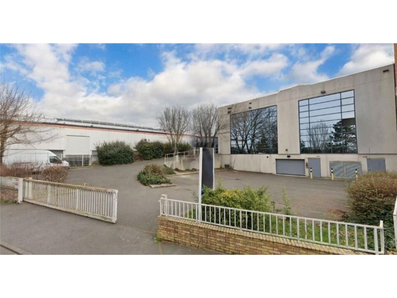 EXCLUSIVITE! CBRE vous propose à vendre en invest