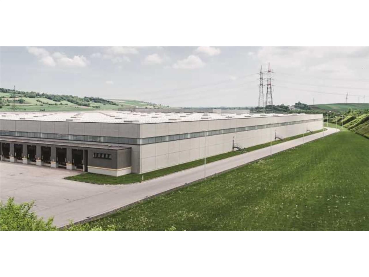 CBRE vous propose à louer, un entrepôt/local d'ac