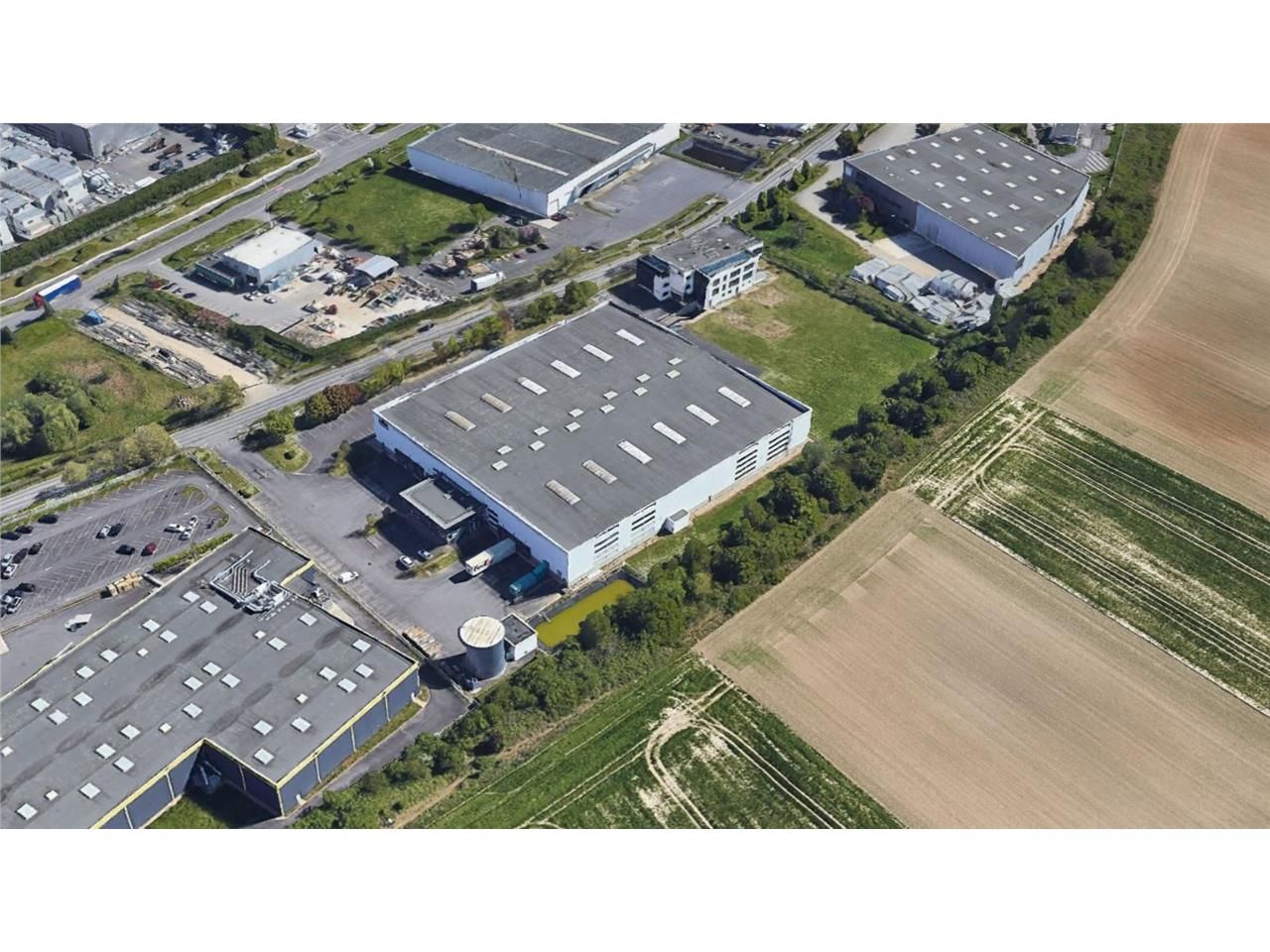 A LOUER - CBRE vous propose, sur la commune de St