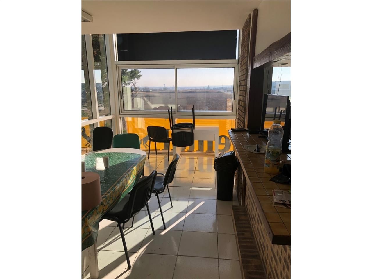 Rare sur le secteur ! CBRE vous propose à vendre,