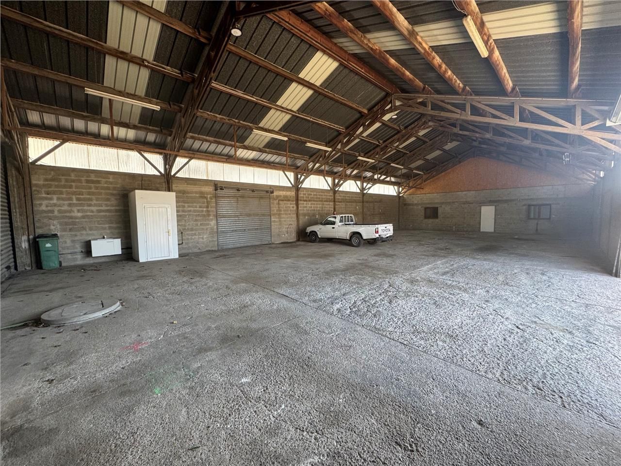 CBRE vous propose à louer, un entrepôt situé sur 