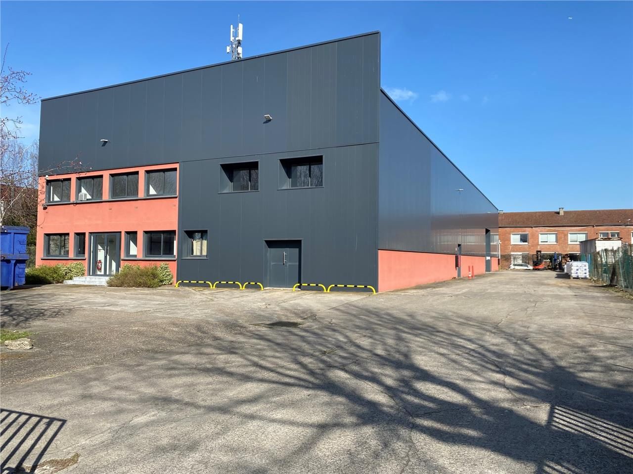 Rare sur le marché ! CBRE vous propose à louer un