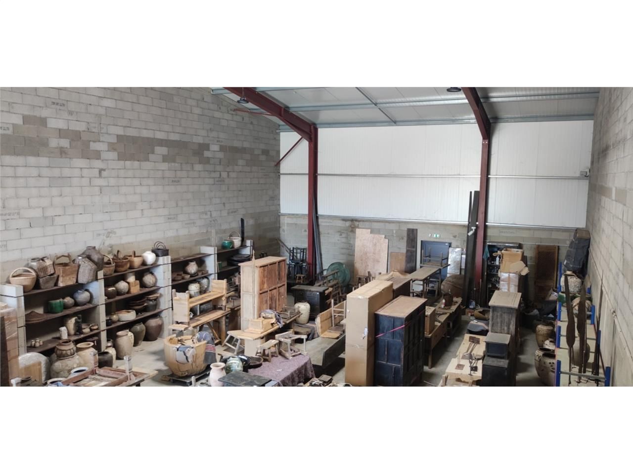 CBRE vous propose à louer, un entrepôt/local d'ac