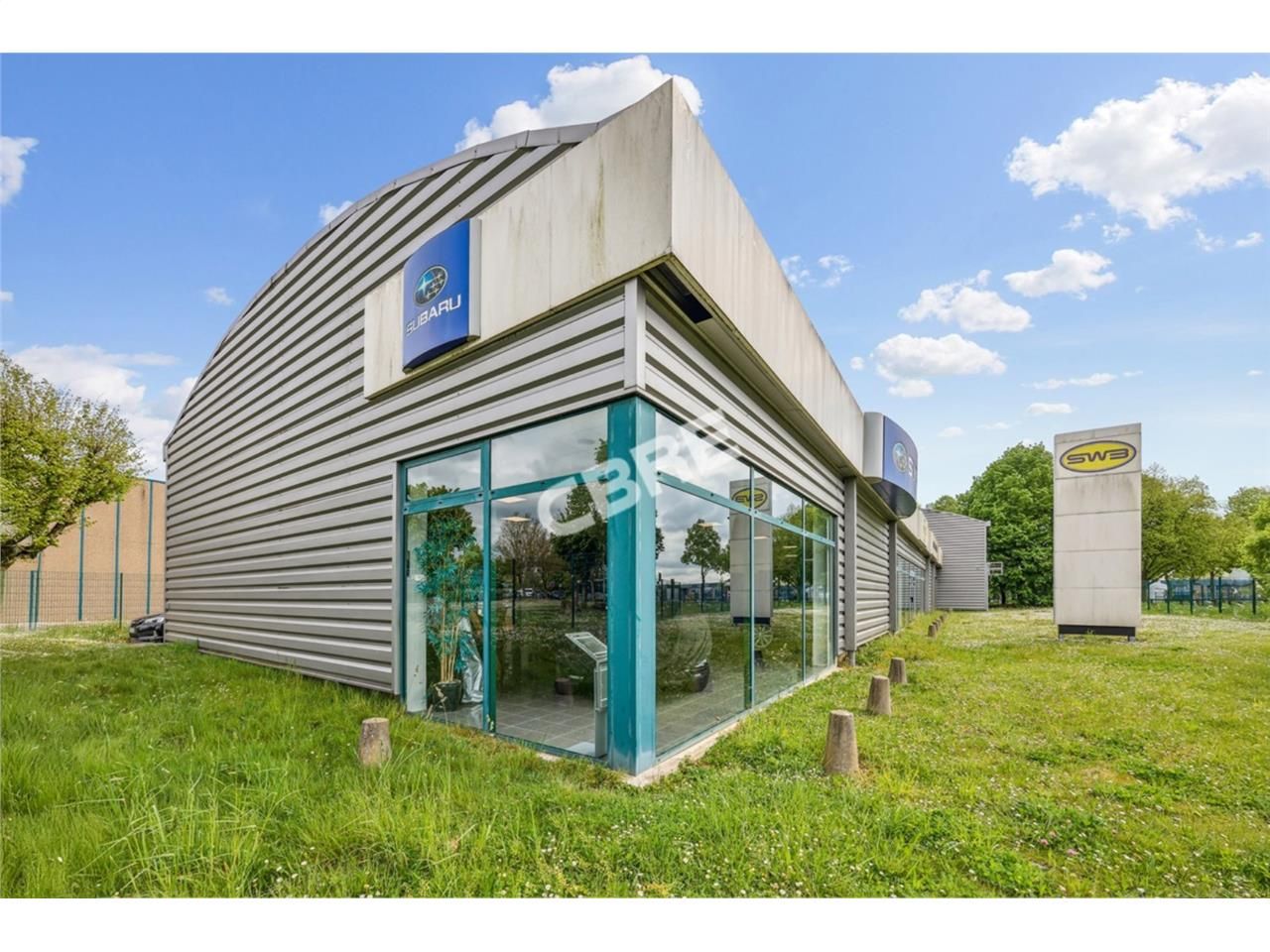 CBRE vous propose en exclusivité  un showroom/loc