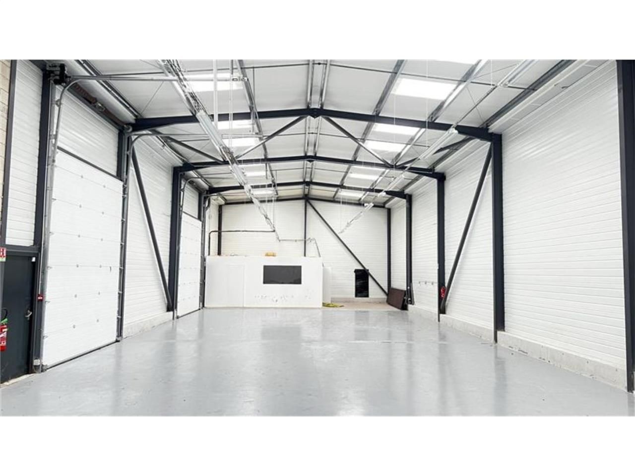 CBRE vous propose à vendre ou à louer avec option