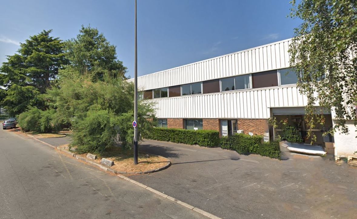 CBRE vous propose à louer des entrepôts/locaux d'