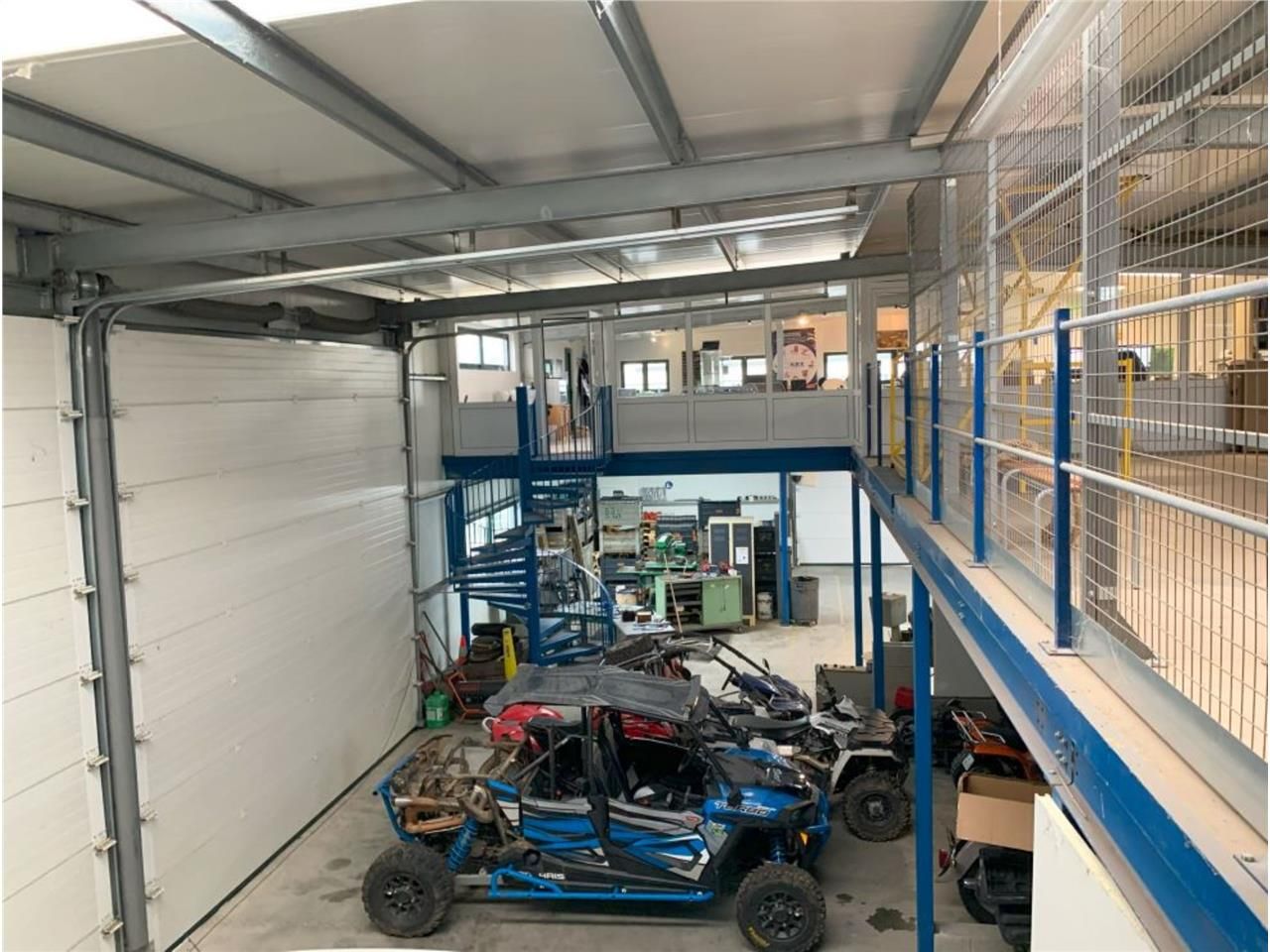 CBRE vous propose à vendre, un entrepôt/local d'a