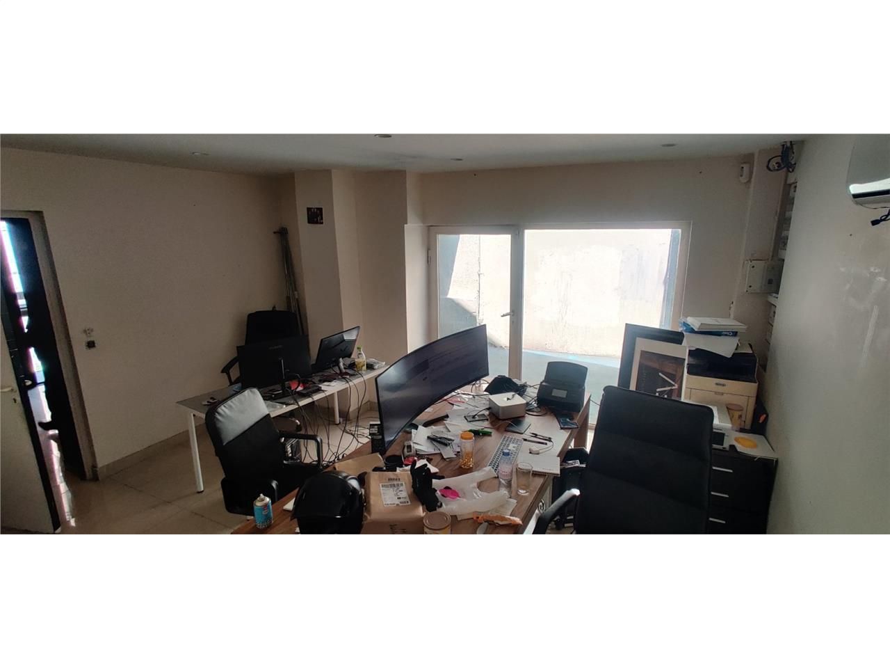 CBRE vous propose à vendre, un bâtiment indépenda