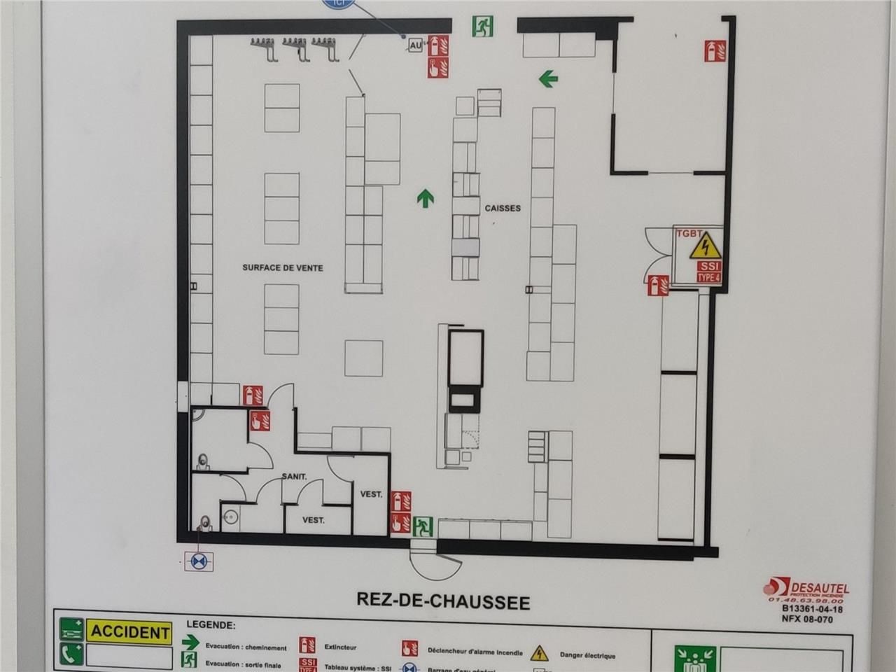 Location entrepots 320 m² non divisibles