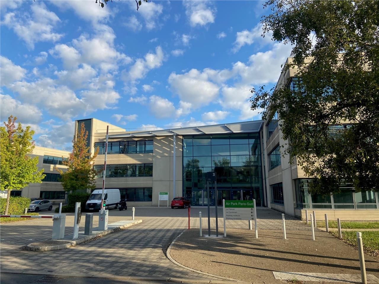 CBRE vous propose à louer un entrepôt/local d'act