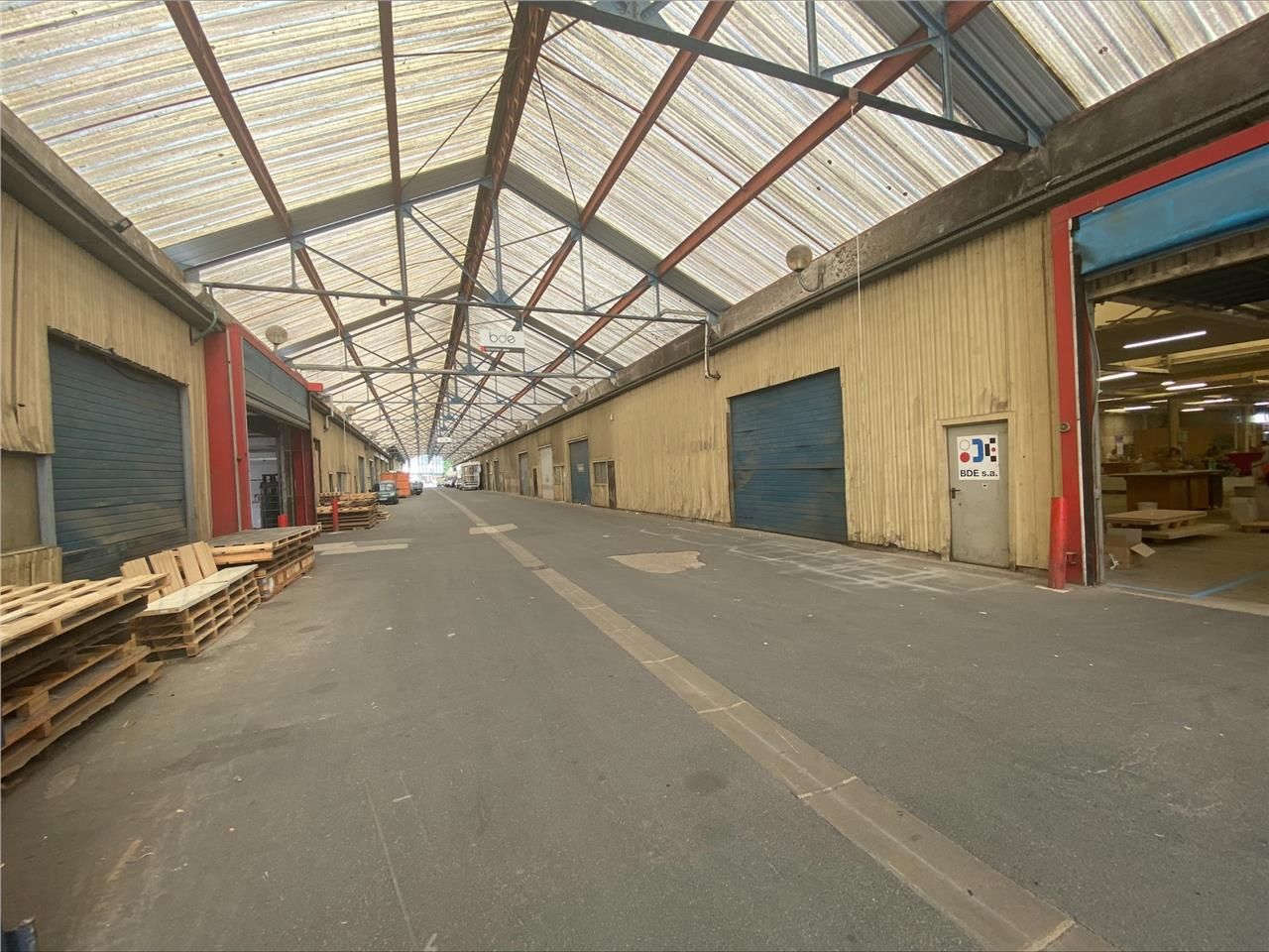 CBRE vous propose à vendre un entrepôt/local d'ac