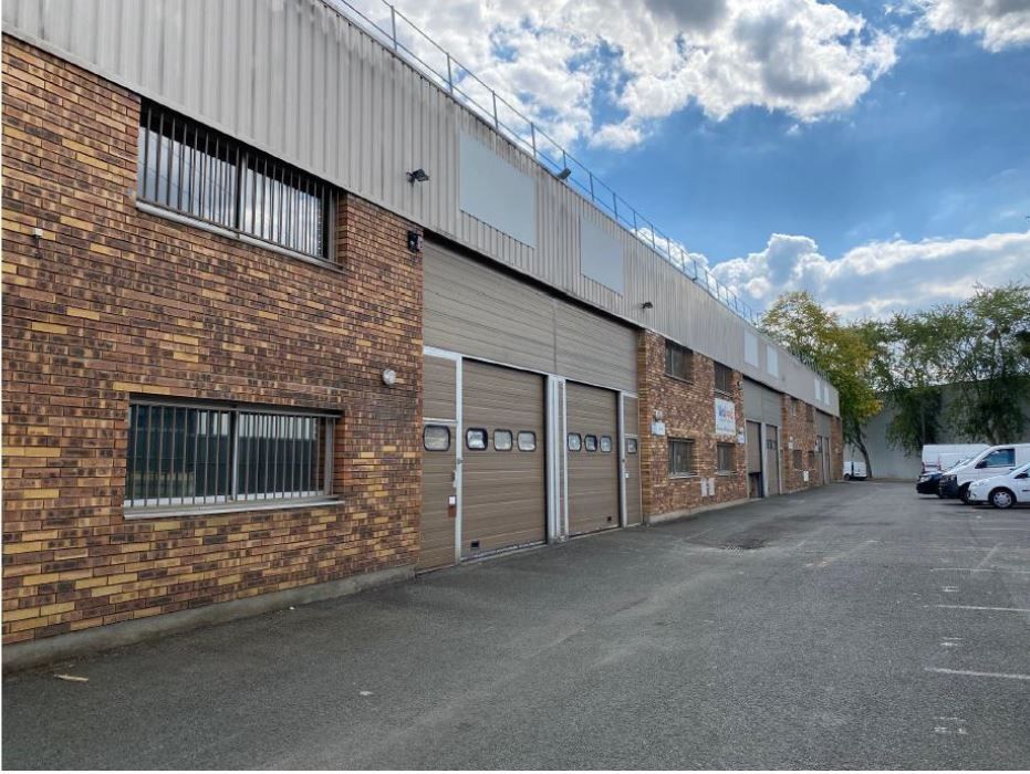 CBRE vous propose à louer un entrepôt/local d'act