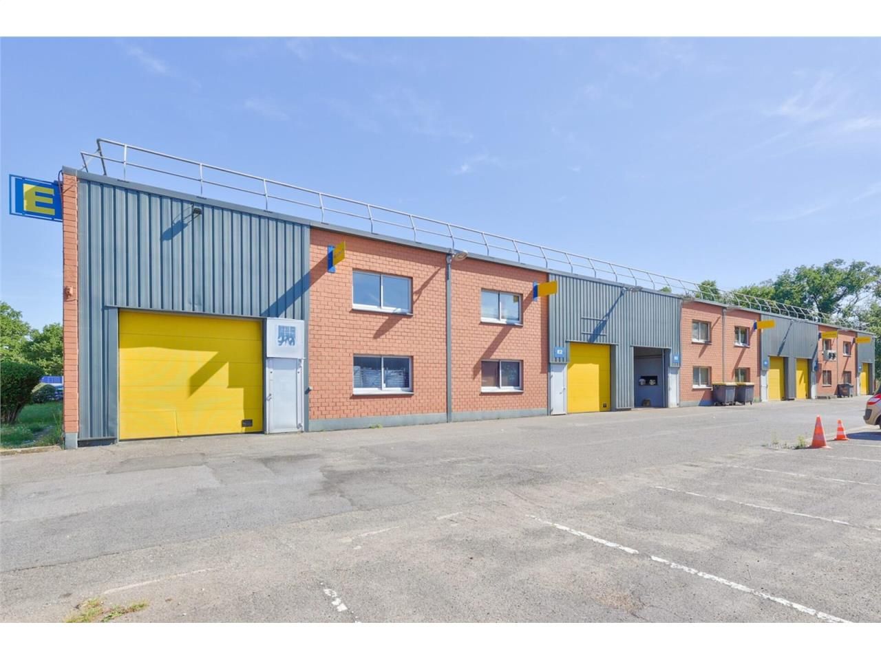 CBRE vous propose à louer, des cellules d'activit