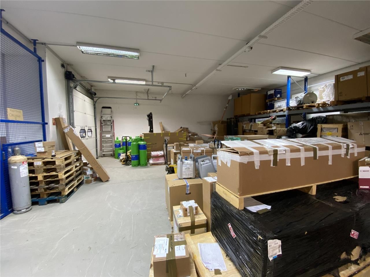 CBRE vous propose à vendre un local d'activités m