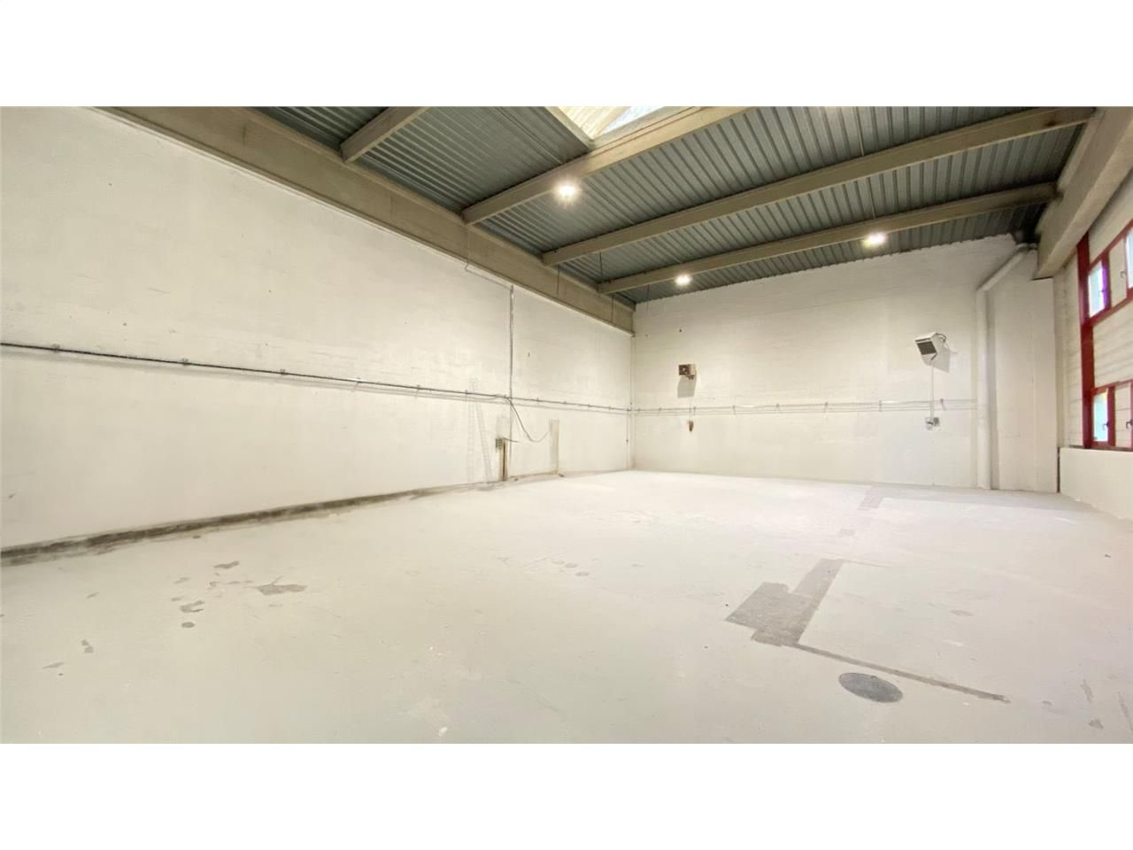 CBRE vous propose à louer un entrepôt/local d'act