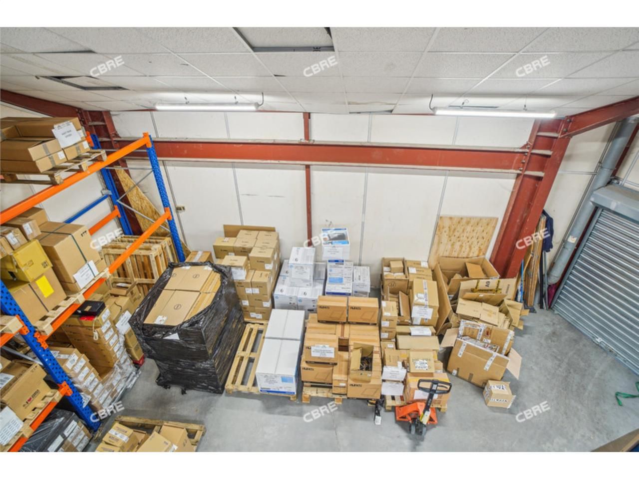 CBRE vous propose à vendre un entrepôt/local d'ac