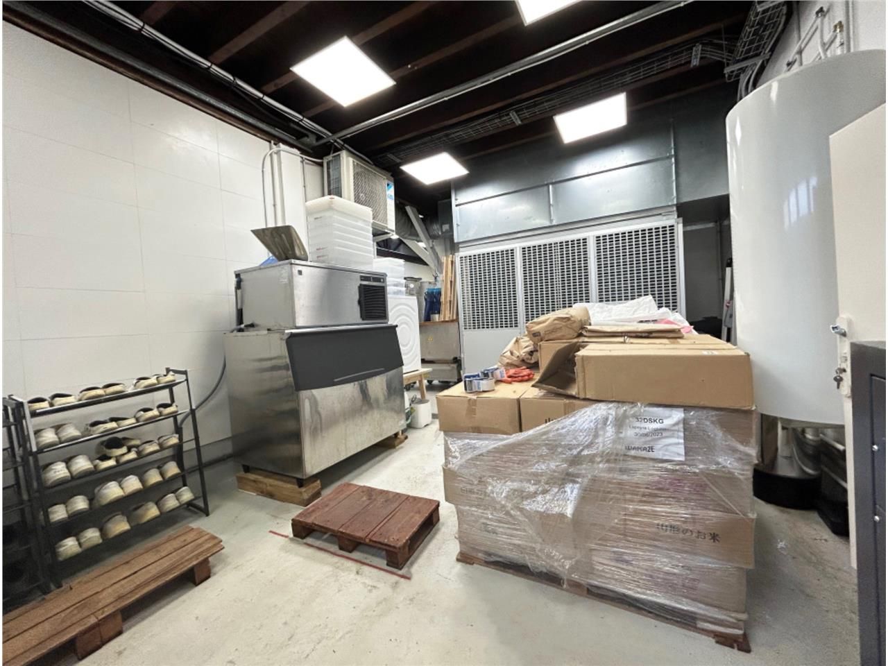 CBRE vous propose à louer, un entrepôt/local d'ac