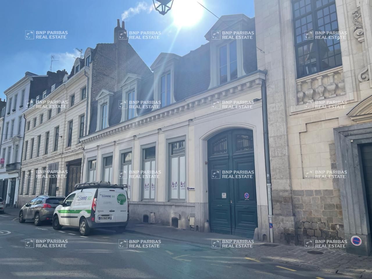 1167 m² pour ce bureaux en location à Lille