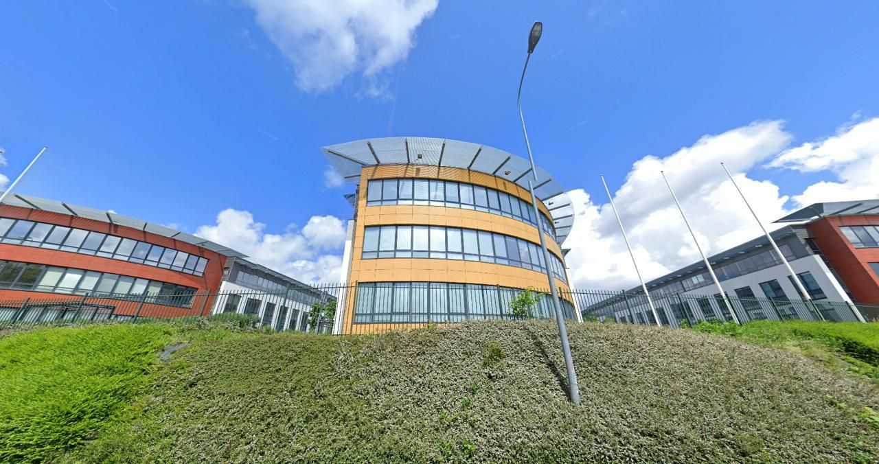Location Bureaux 6294.35 m² non divisibles 59350 Saint-andré-lez-lille