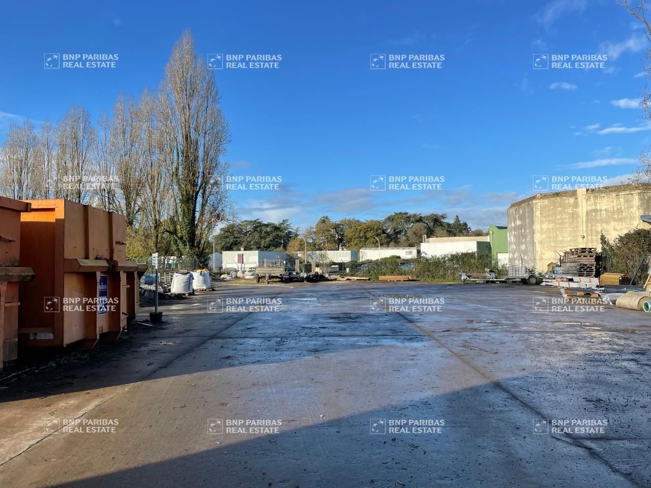 715 m² pour ce activité en location à Saint-herblain