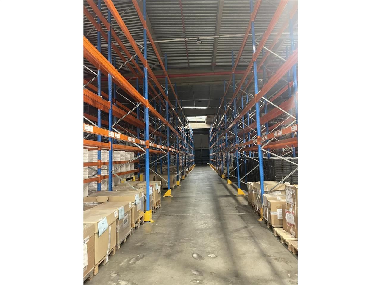 24225 m² pour cetentrepôts classe b en location à Fretin