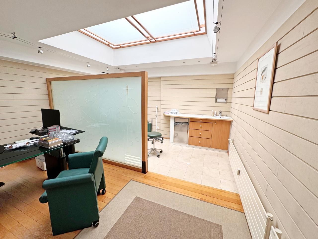 229.23 m² pour ce bureaux en vente à Paris