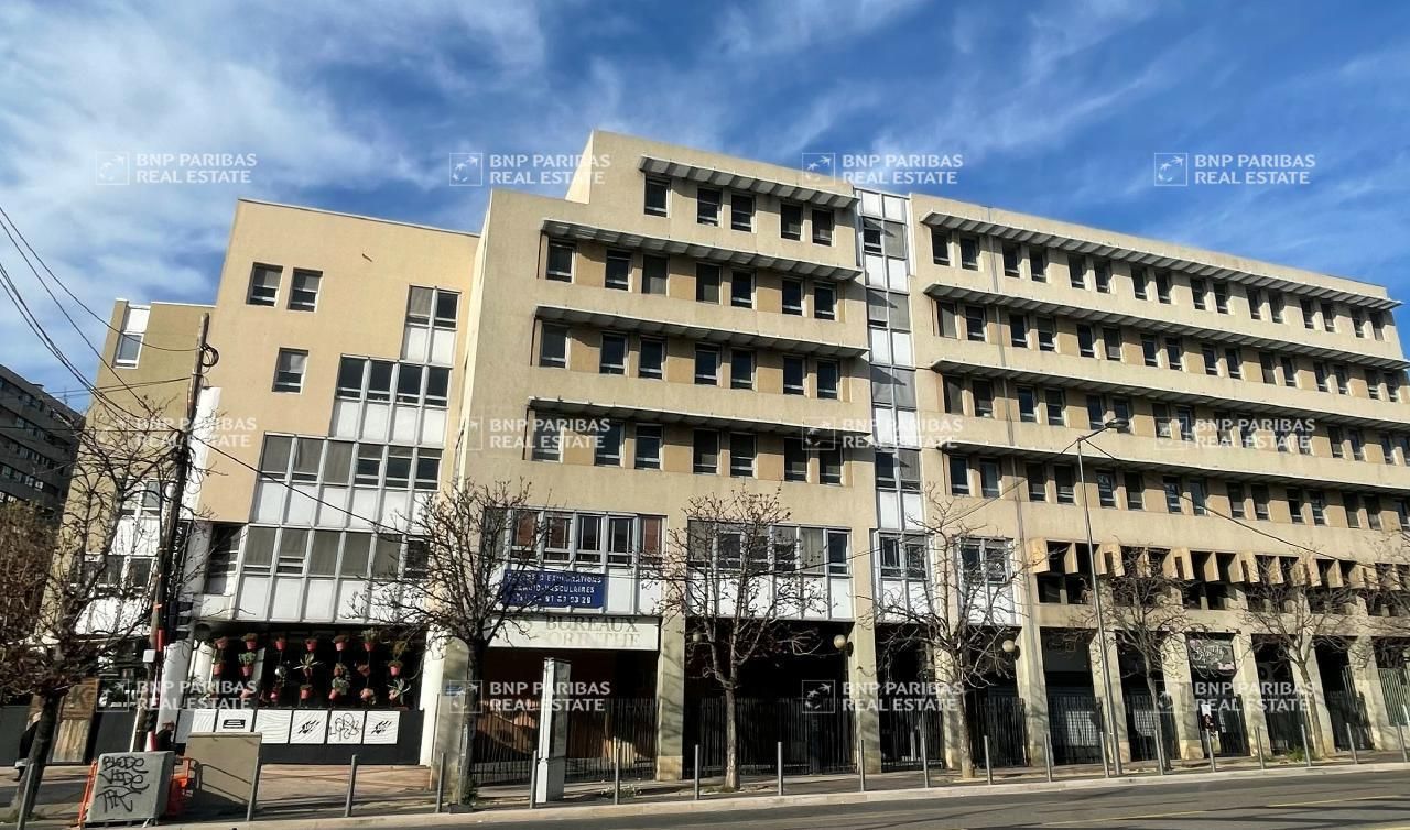 Location Bureaux 557 m² divisibles 13006 Marseille