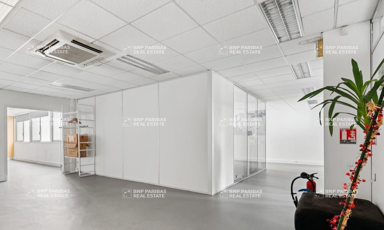805 m² pour ce bureaux en vente à Villiers-sur-marne