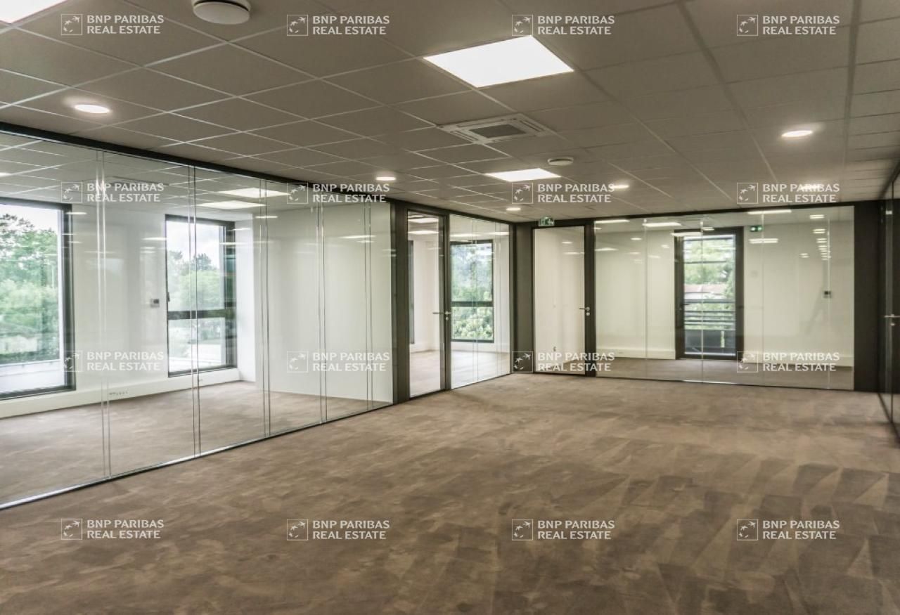 Vente Bureaux 3642.9 m² divisibles 38240 Meylan