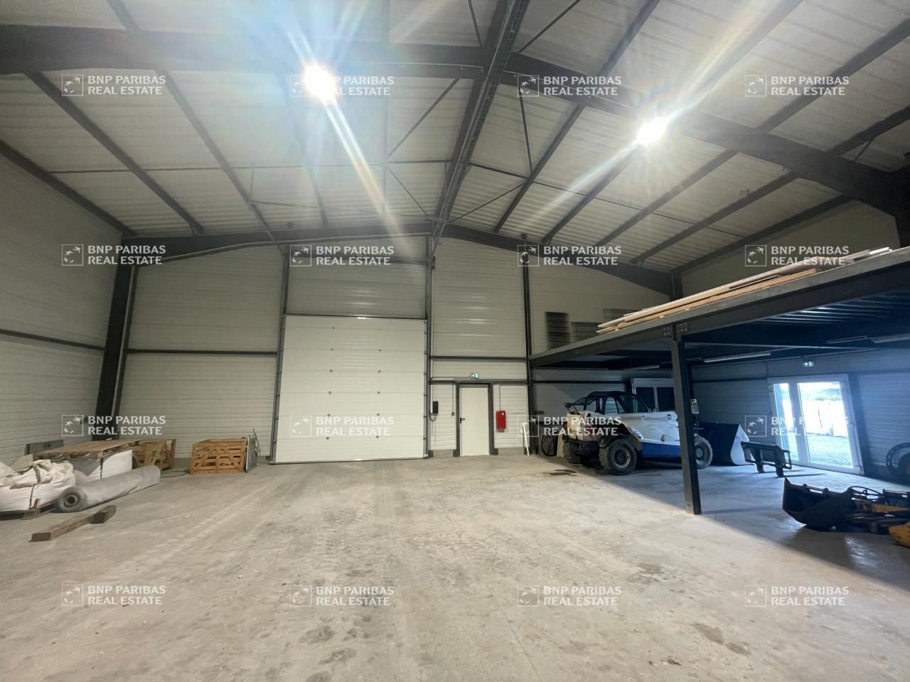 Location Activité 900 m² non divisibles 37310 Sublaines