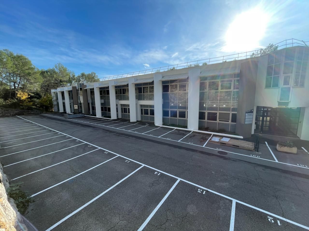 1200 m² pour ce bureaux en location à Sophia antipolis