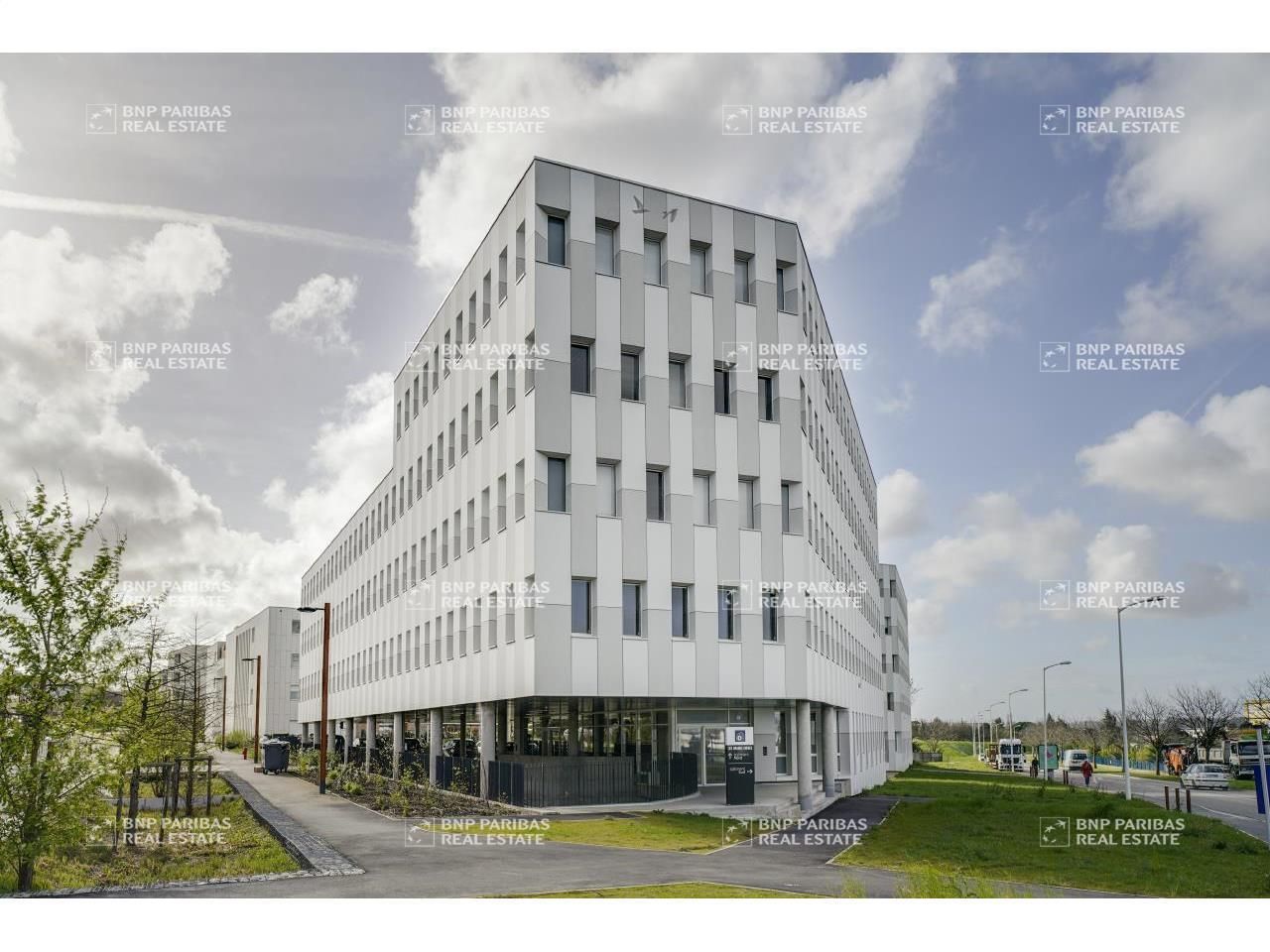 Location Bureaux 757 m² non divisibles 31130 Balma