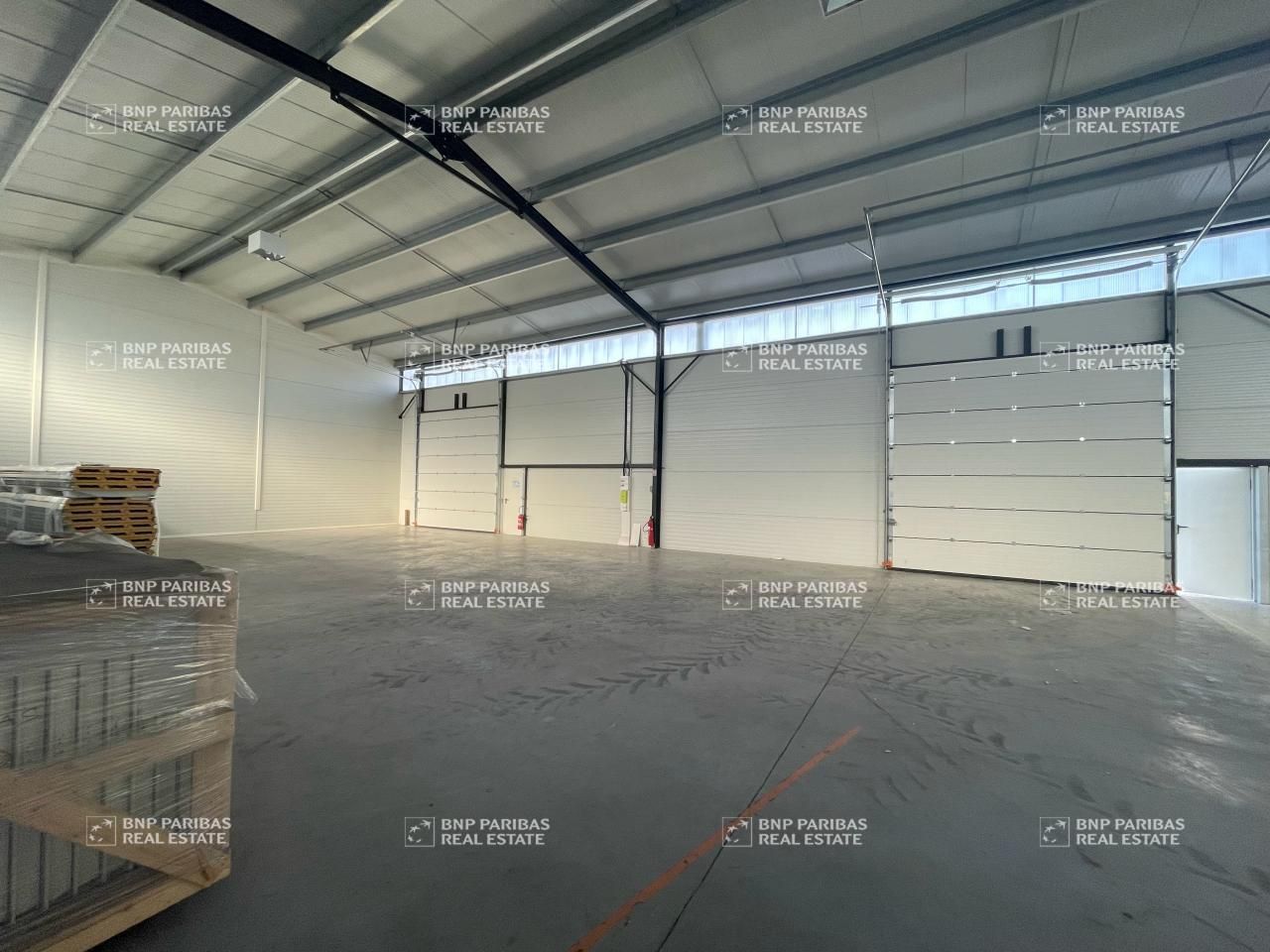 2153 m² pour ce activité en location à Cestas