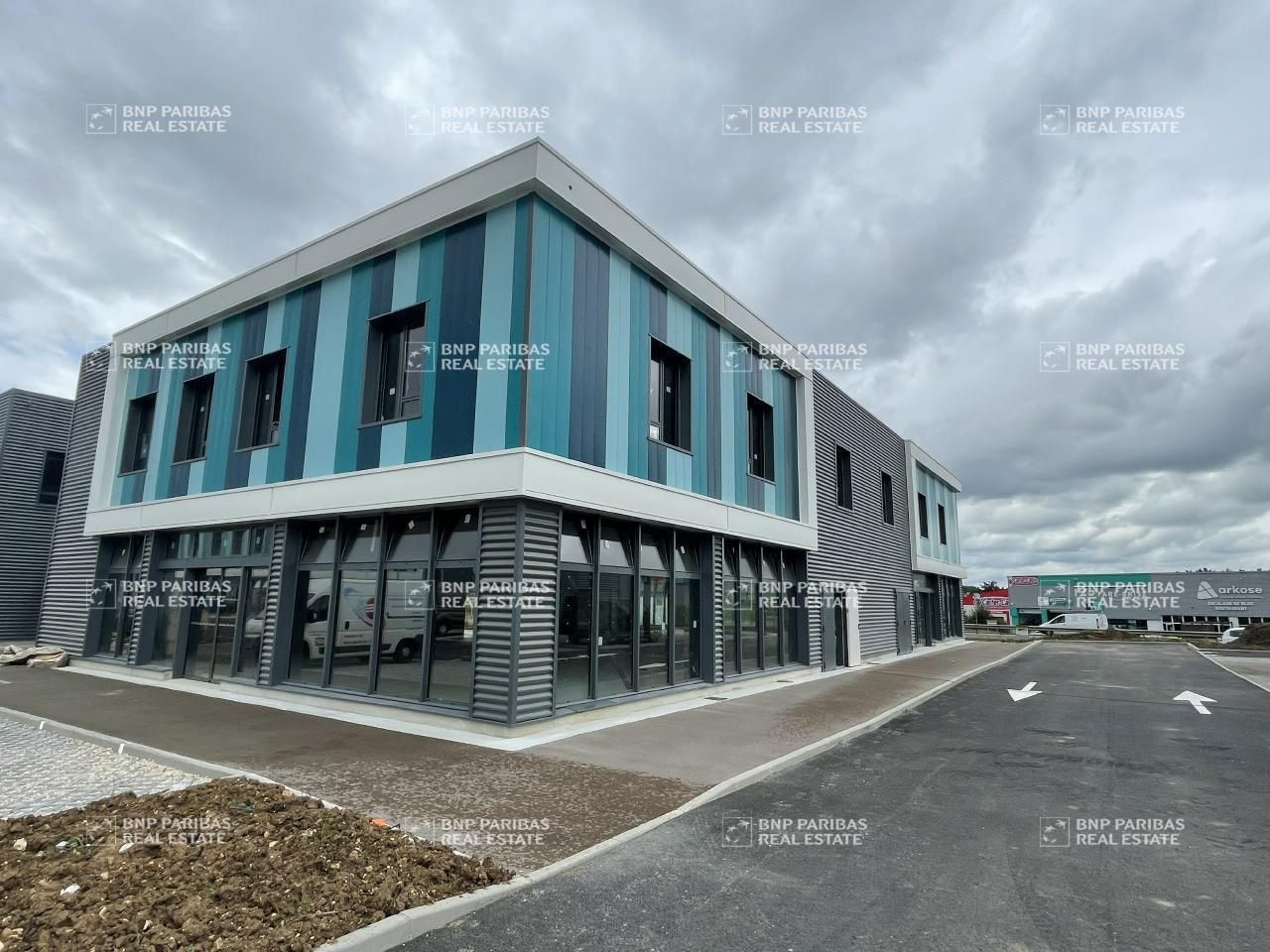 251 m² pour ce bureaux en location à Tours