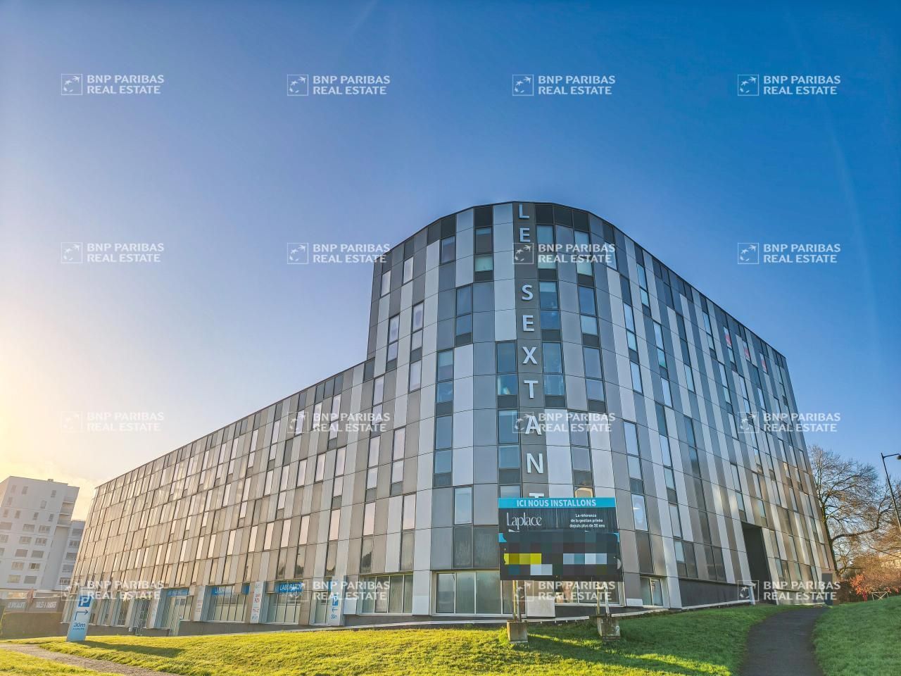 1246 m² pour ce bureaux en location à Rennes