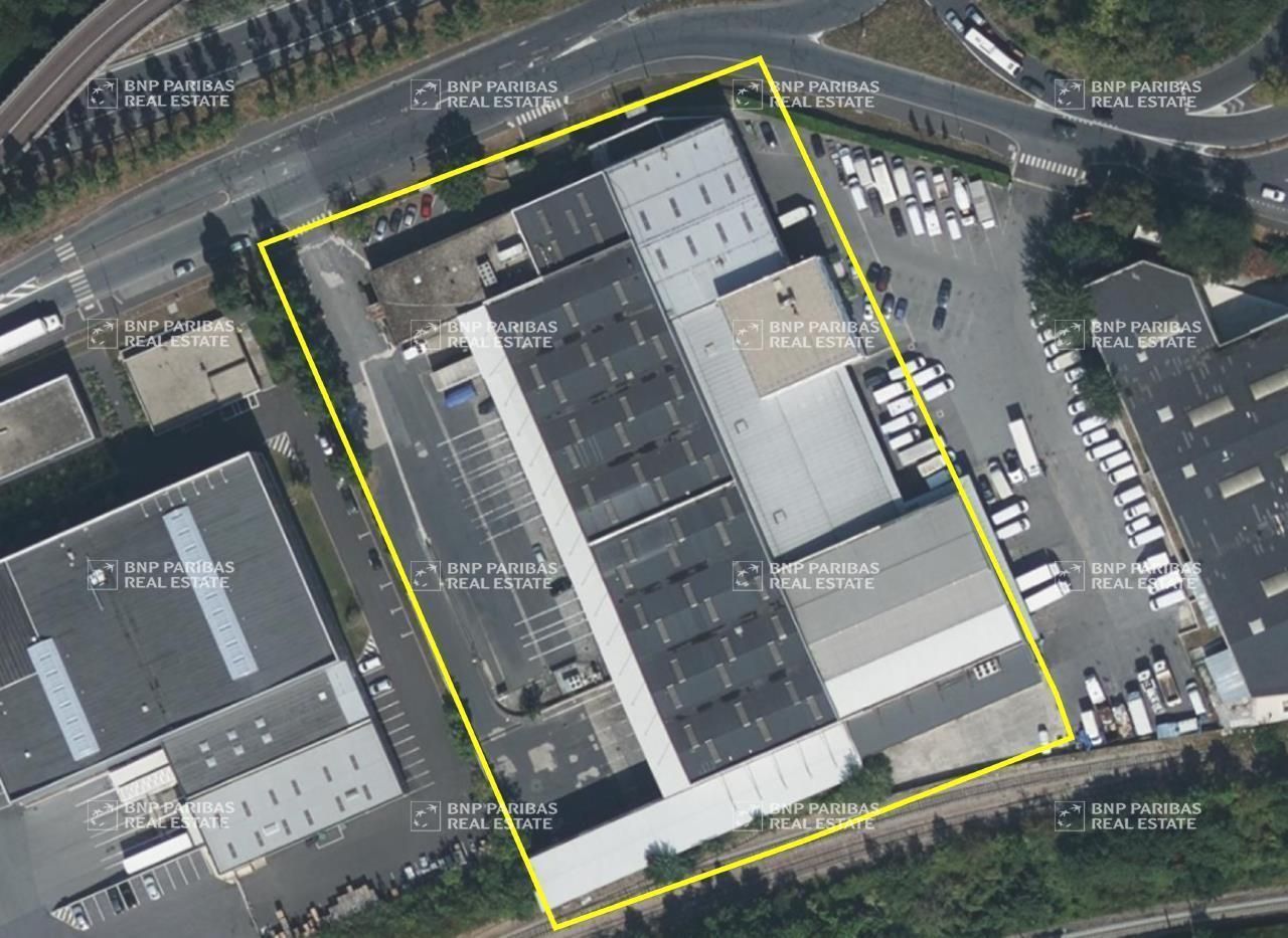 Location Entrepôts classe B 7005 m² non divisibles 94320 Thiais