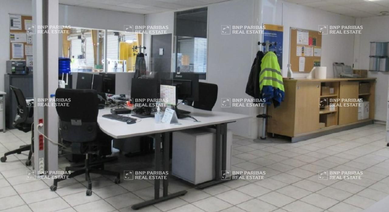 Vente Entrepôts classe C 3071 m² non divisibles 84000 Avignon