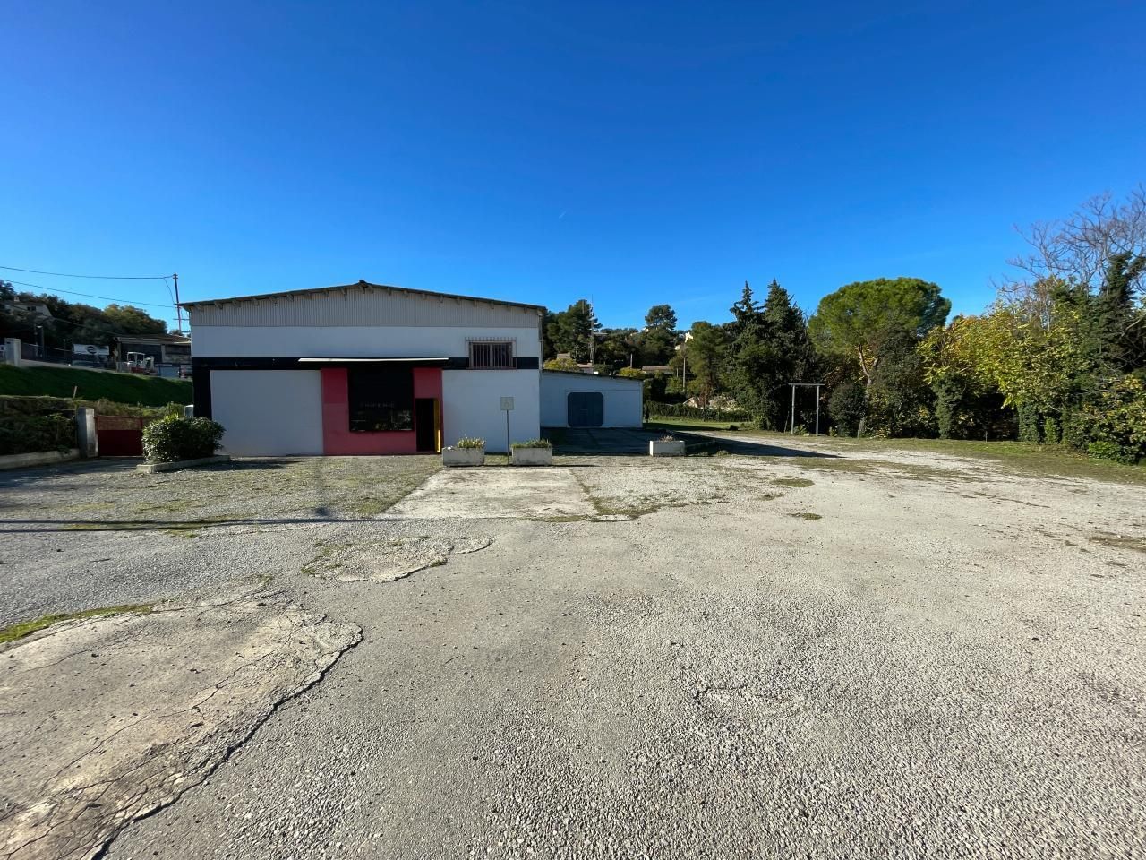 1001.95 m² pour ce activité en vente à Draguignan