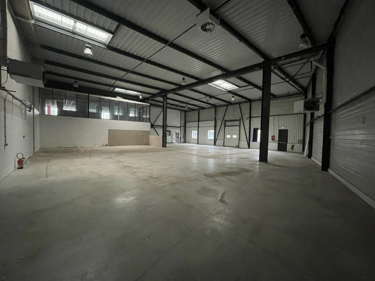 956 m² pour ce pme-pmi en location à La courneuve