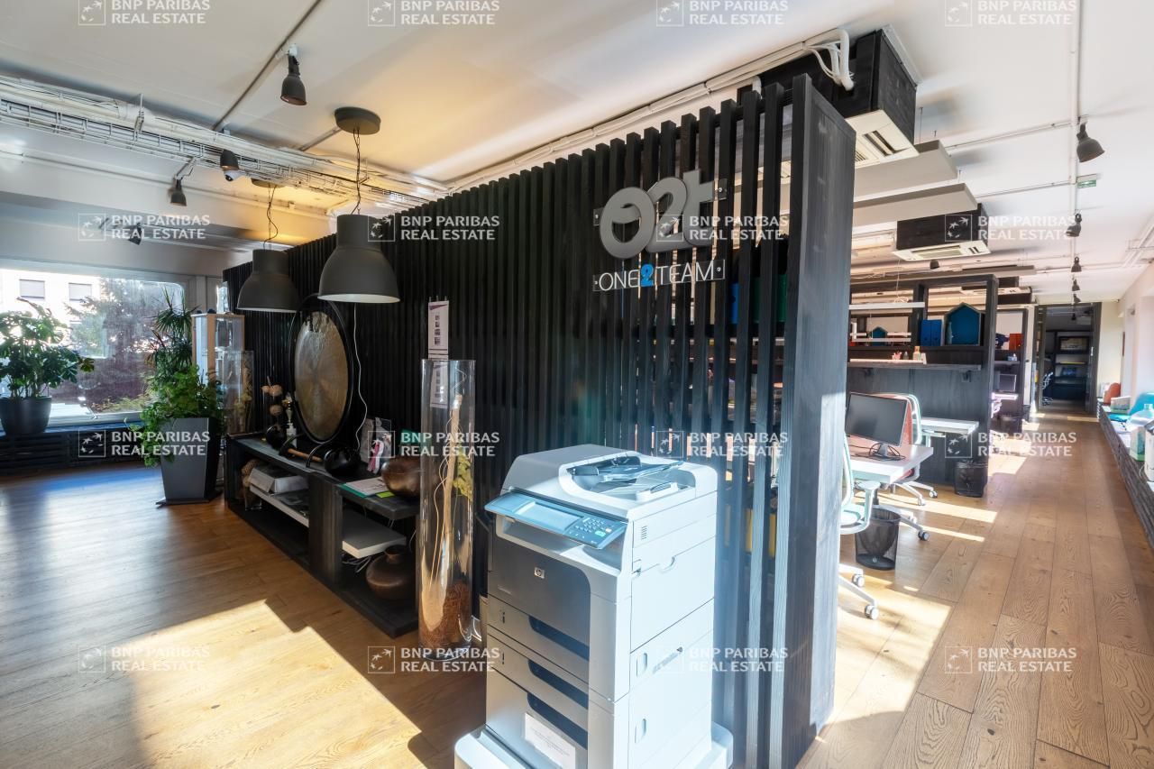 791 m² pour ce bureaux en vente à Neuilly sur seine