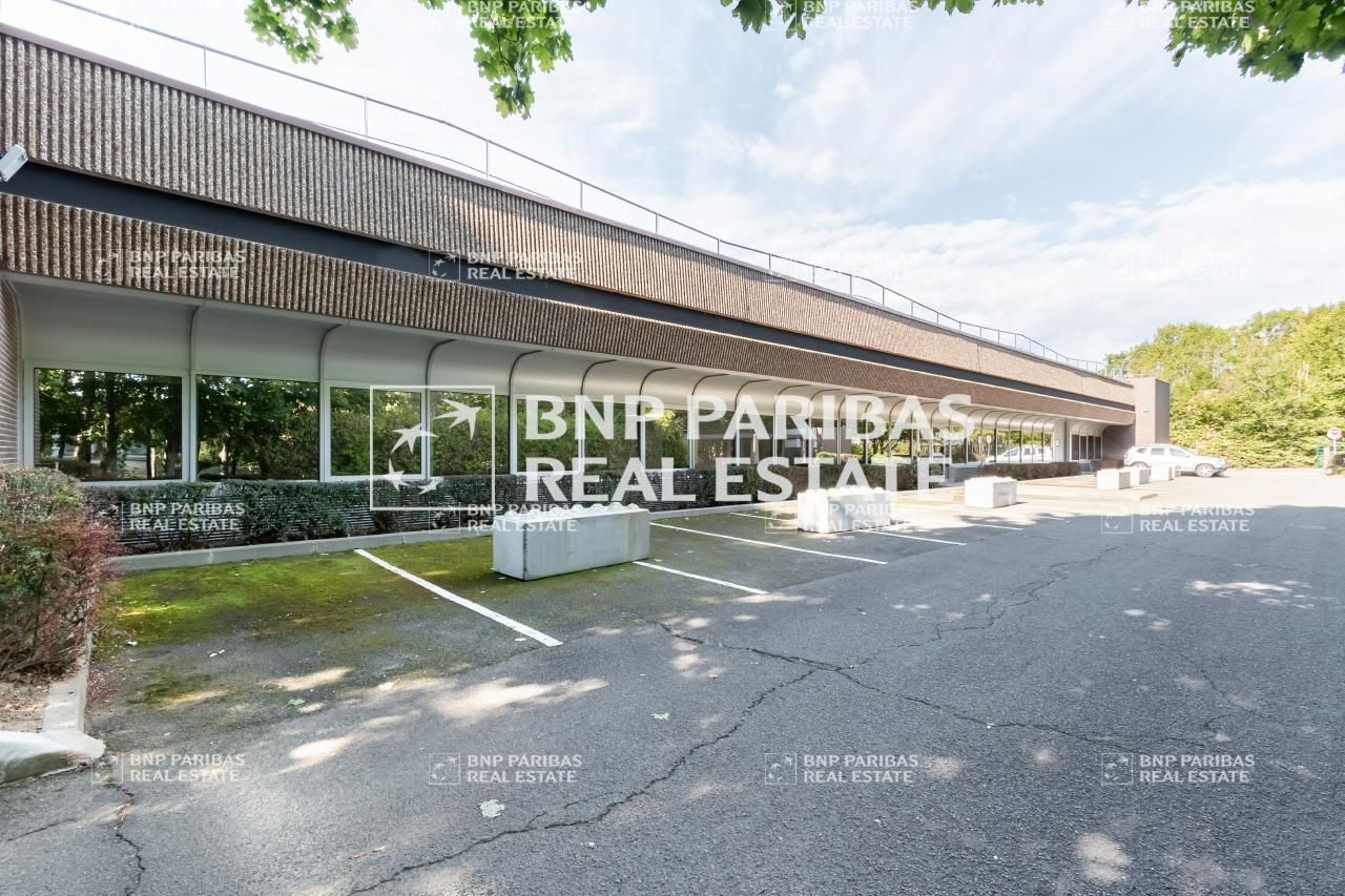 857 m² pour ce pme-pmi en location à Trappes