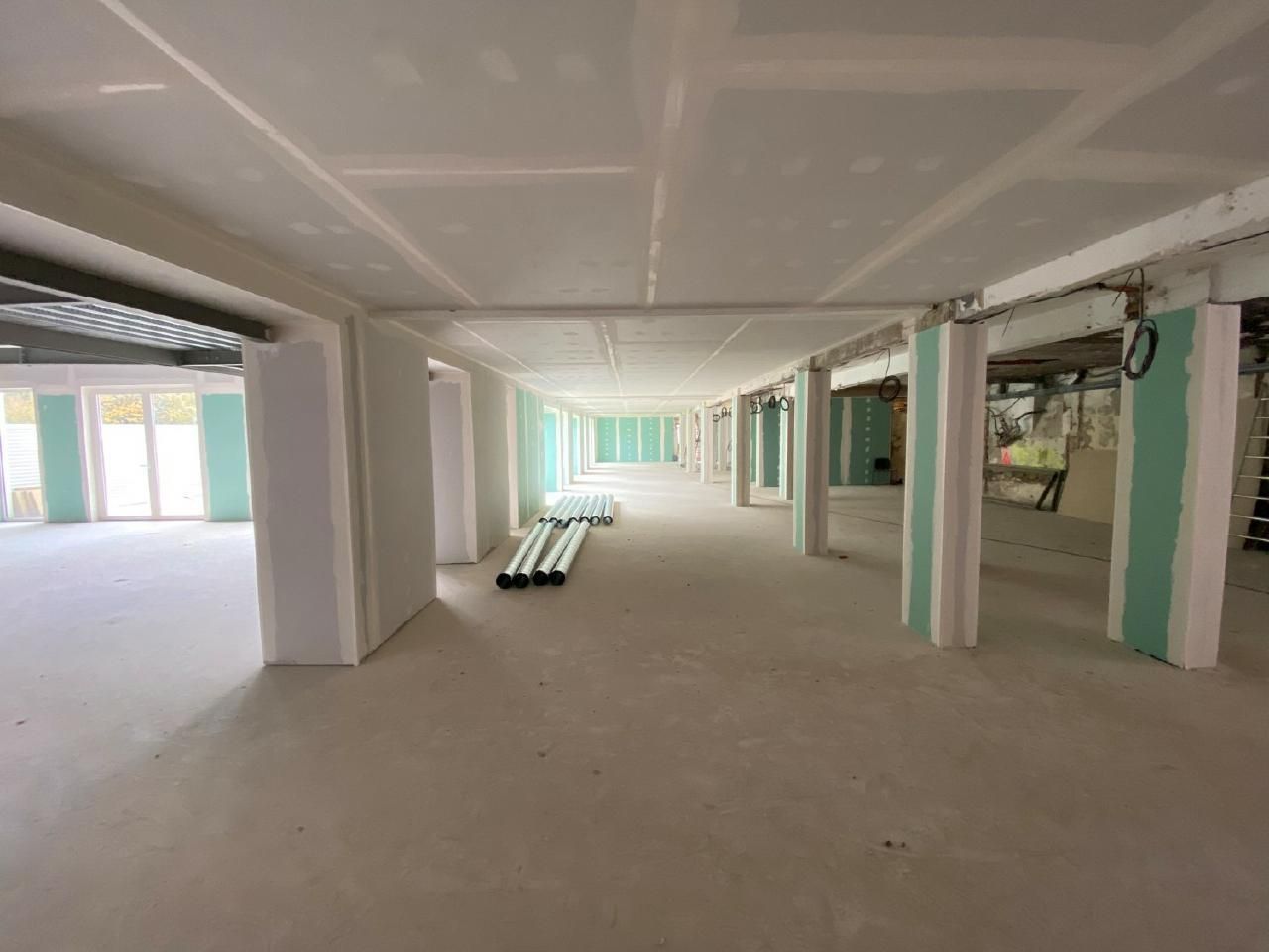 497 m² pour ce bureaux en location à Cachan