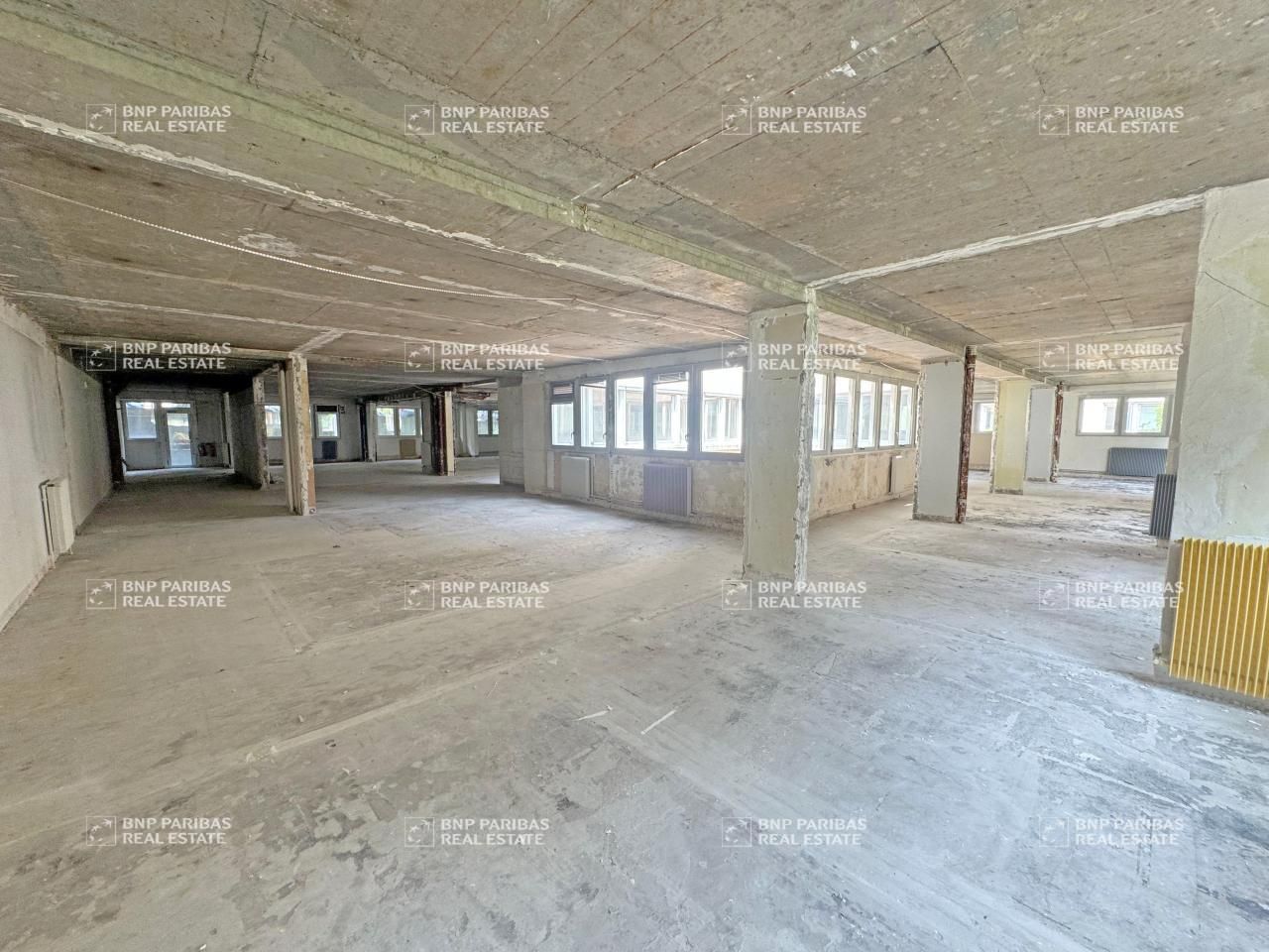 484.3 m² pour ce bureaux en vente à Paris
