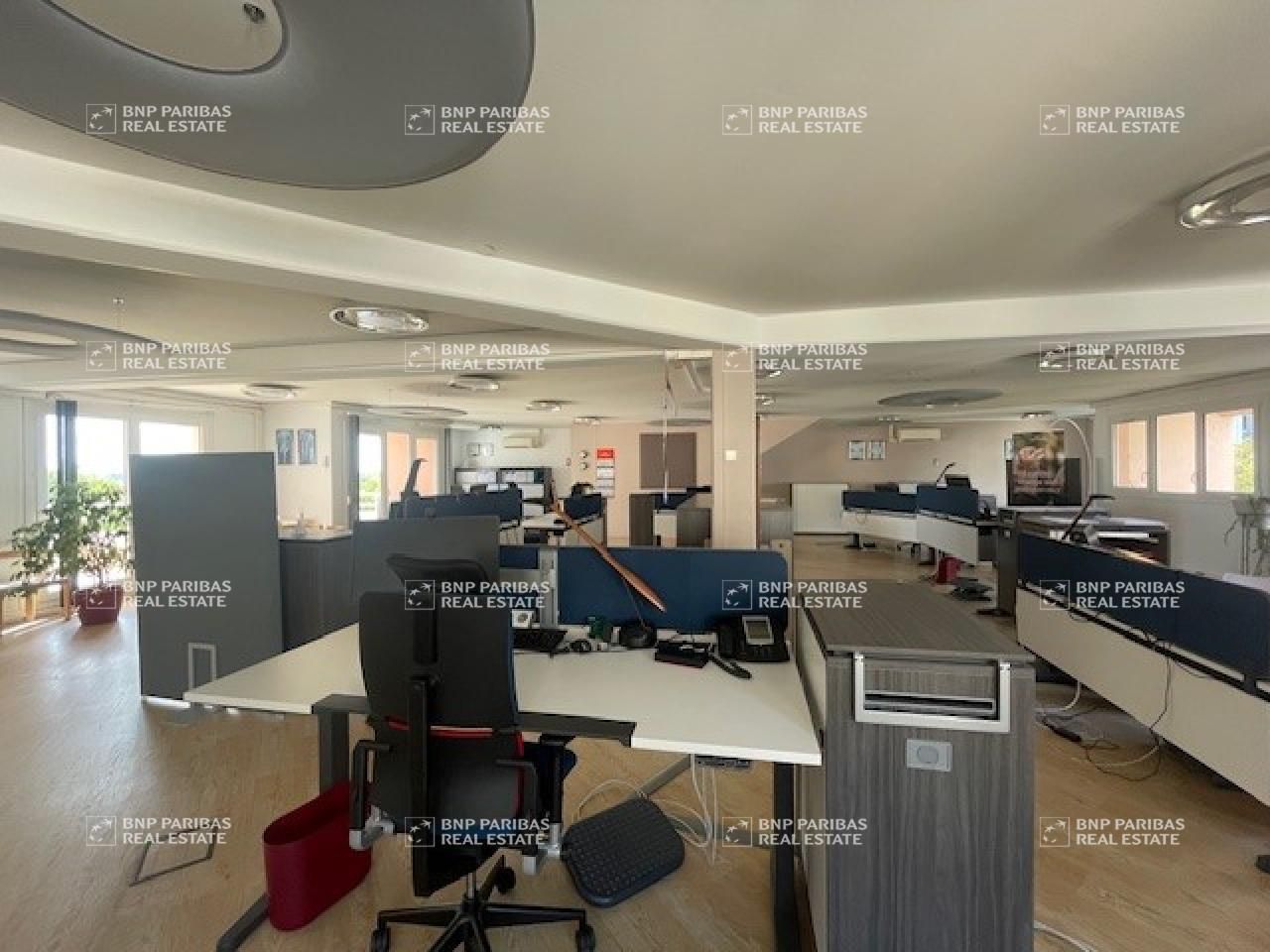 330 m² pour ce bureaux en vente à Orléans