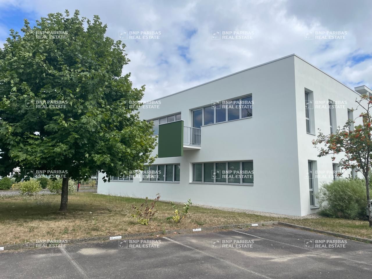 Location Bureaux 550 m² divisibles 44240 La chapelle-sur-erdre