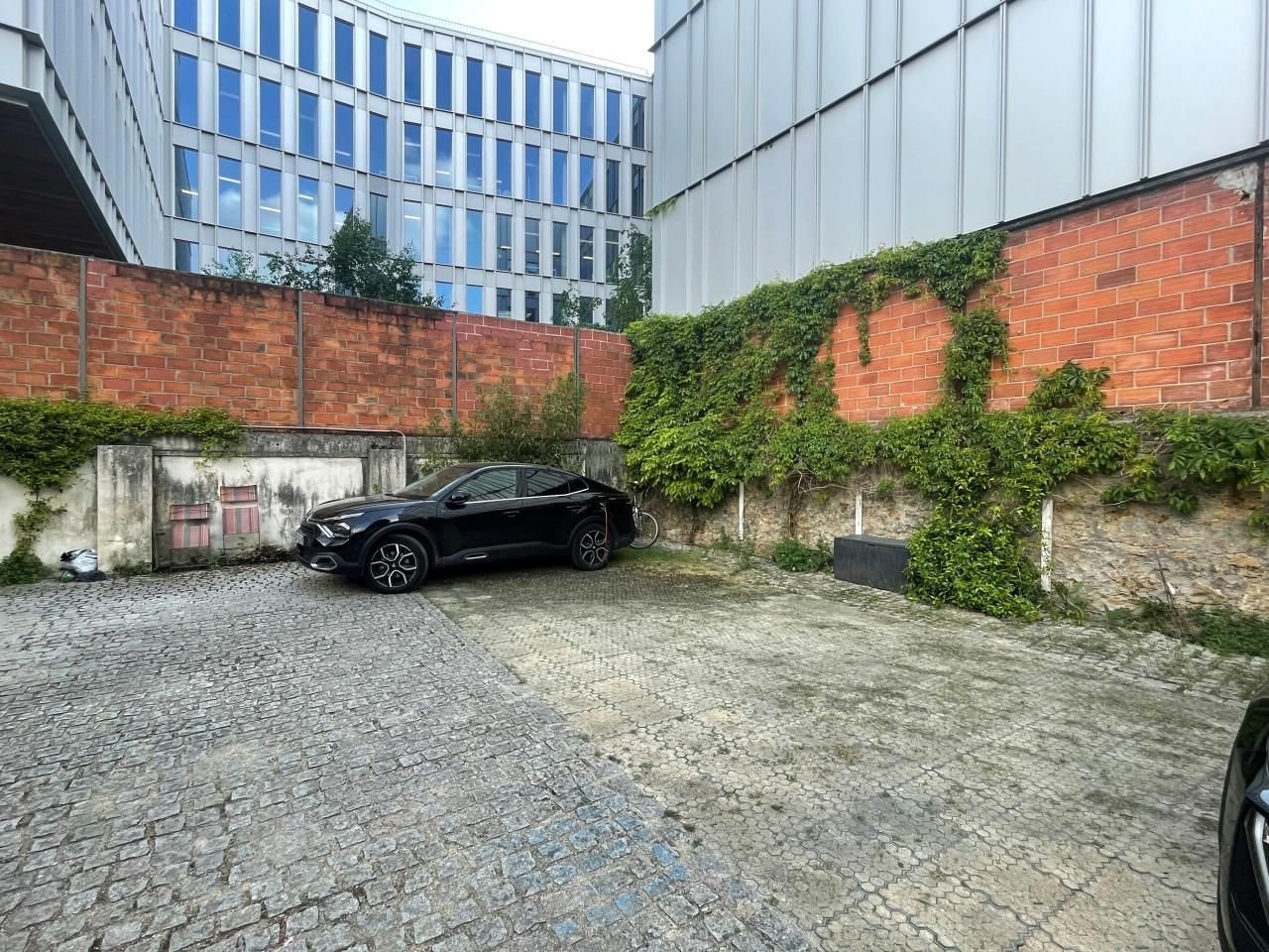 161.88 m² pour ce activité en vente à Gentilly