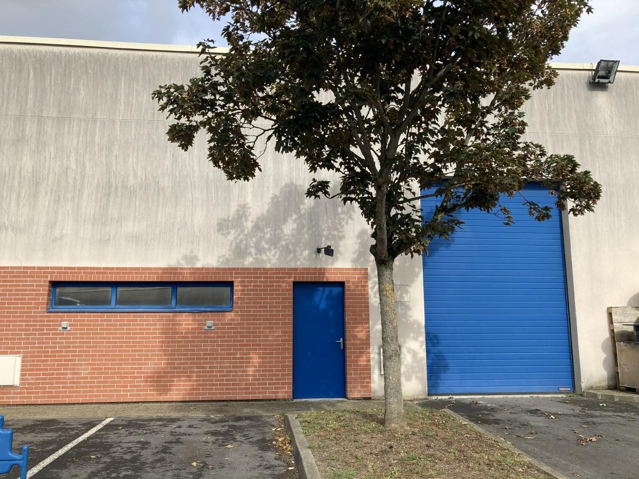 Location PME-PMI 997 m² divisibles 77127 Lieusaint