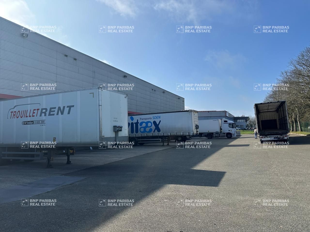 Location Activité 6081 m² non divisibles 78310 Maurepas