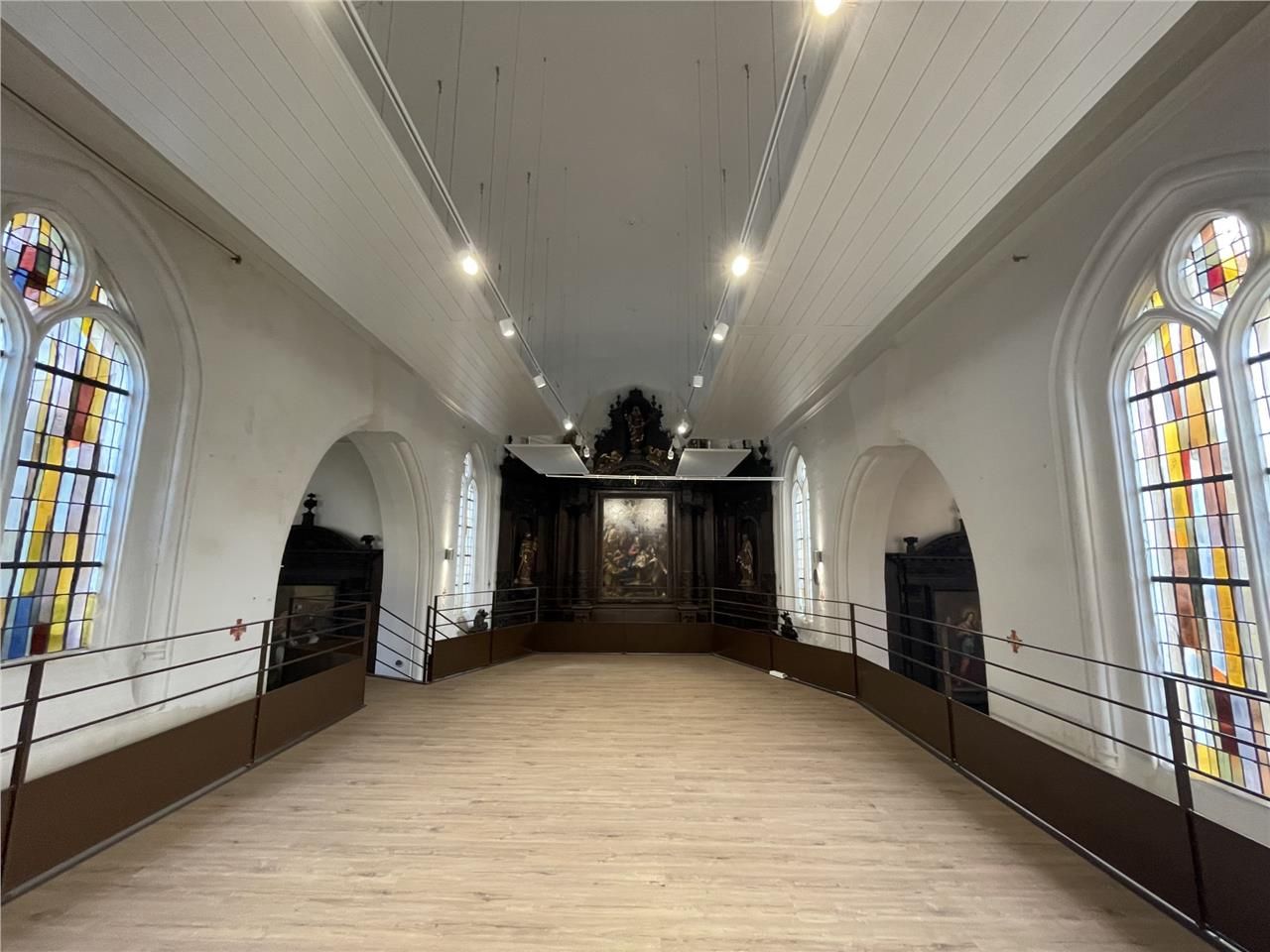 Bien exceptionnel, très rare, un plateau de burea