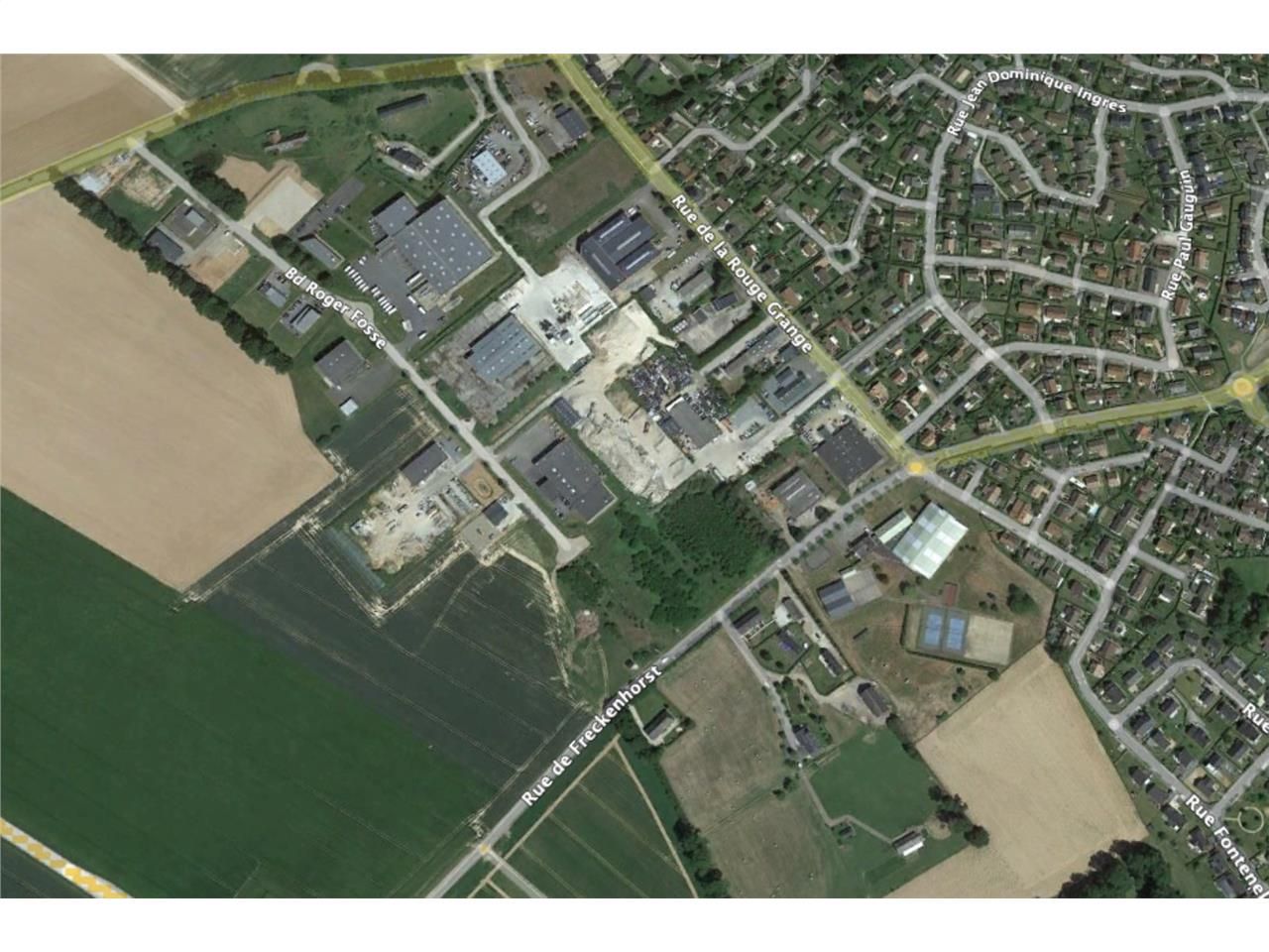 A VENDRE - TERRAIN d'environ 12.000 m2